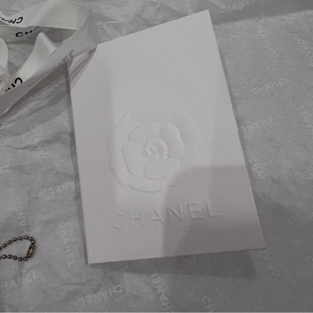 Chanel dog tag logo, necklace and keychain - Picture 6 of 6